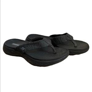 skechers goga max flip flops womens